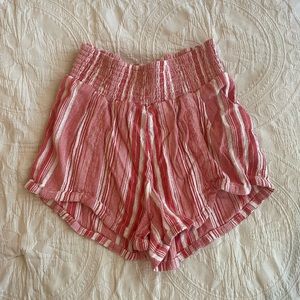 BILLABONG WOMANS COOL DOWN SHORTS!